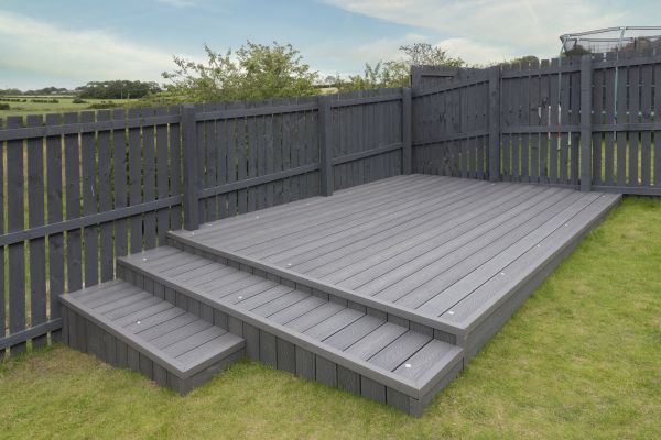 Vinyl Deck Construction in Portland